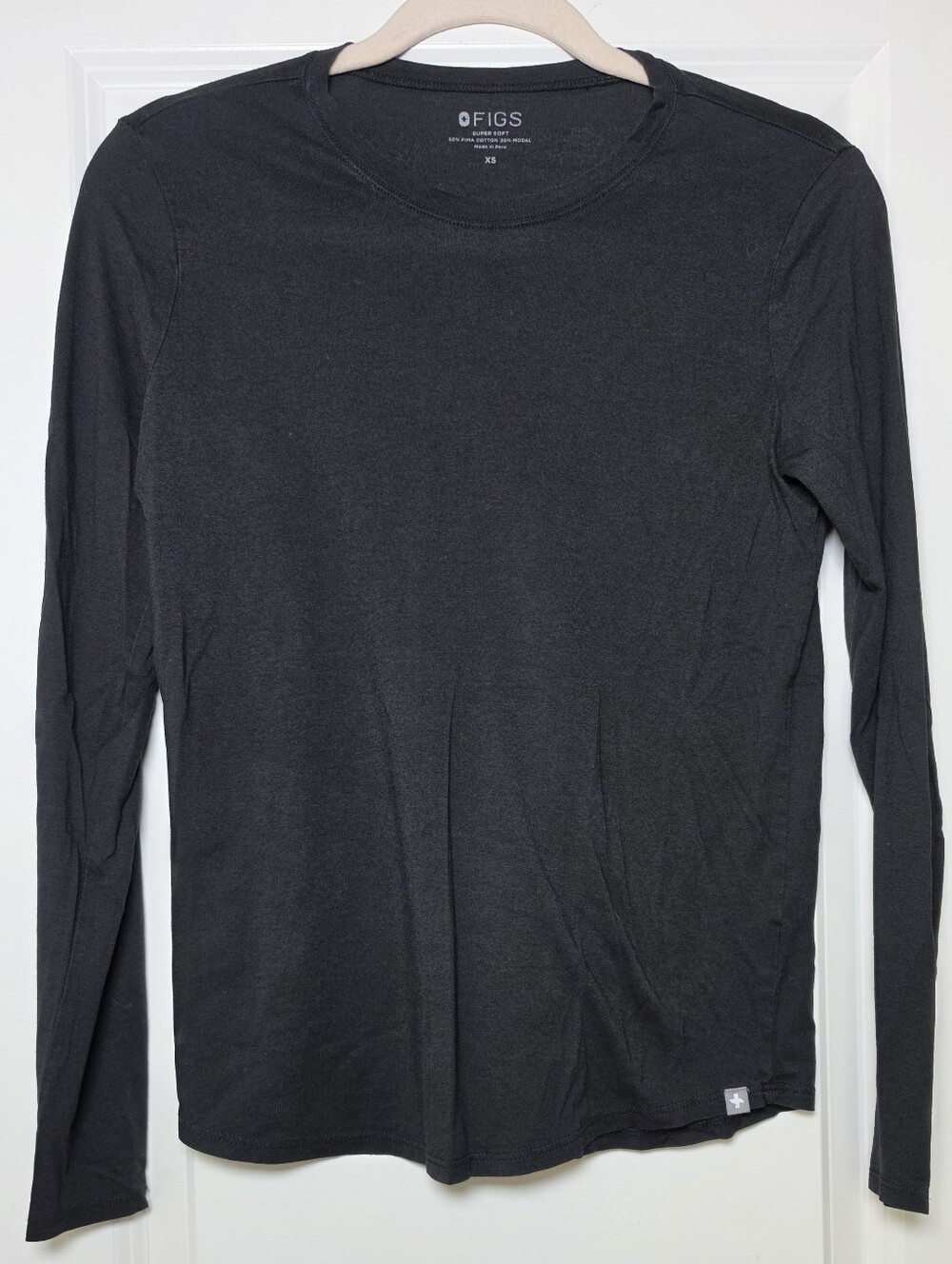 FIGS Super Soft Pima Cotton Modal Long Sleeve Crew Neck Black XS Medical Basics